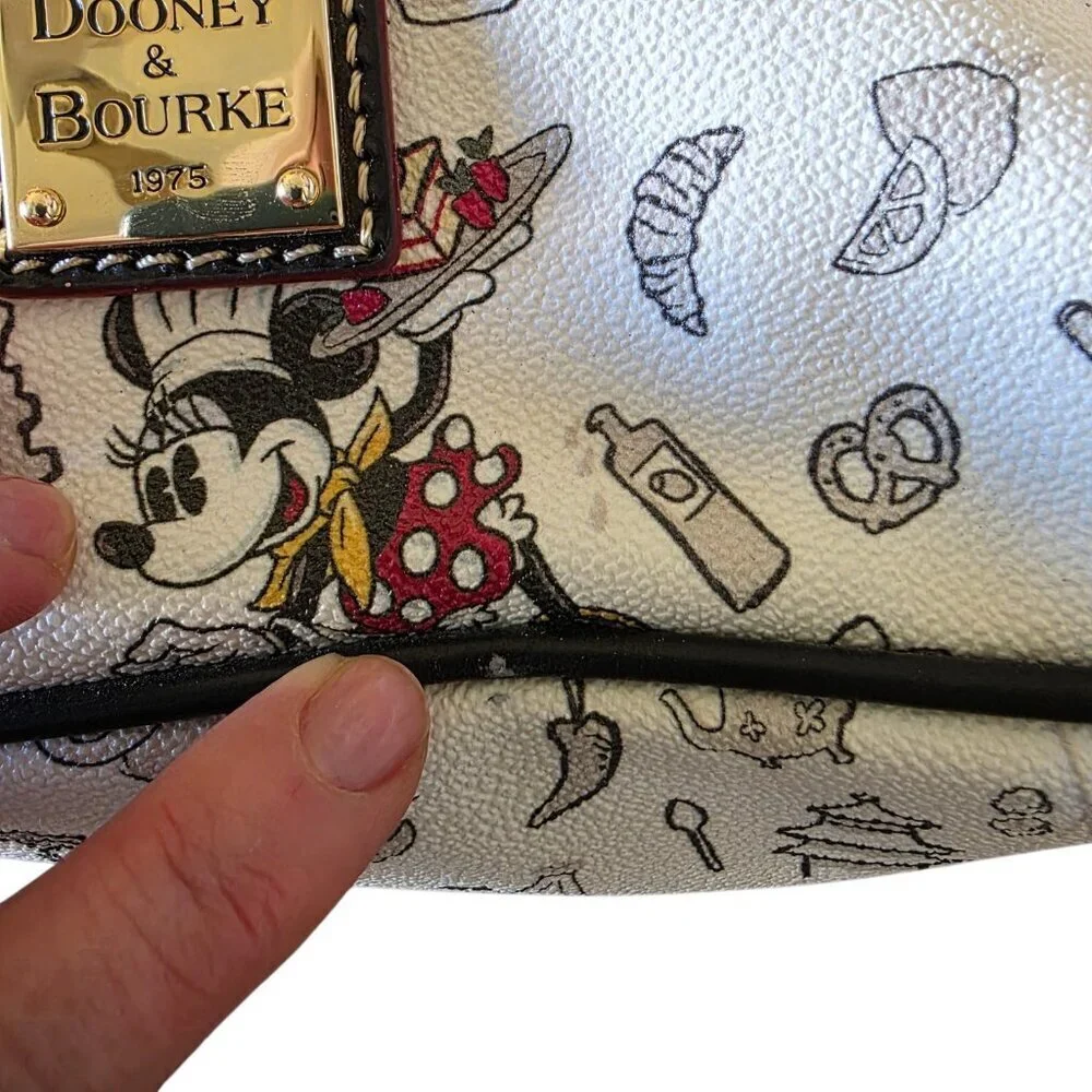 Disney Dooney & Bourke 2018 Epcot Food & Wine Crossbody Bag NWT Mickey Figment